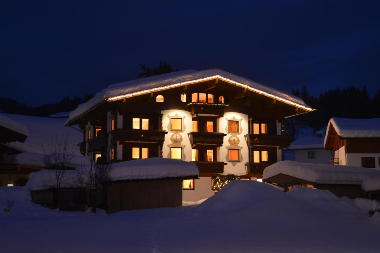 Apartments Tirolerhaus Кёссен Экстерьер фото