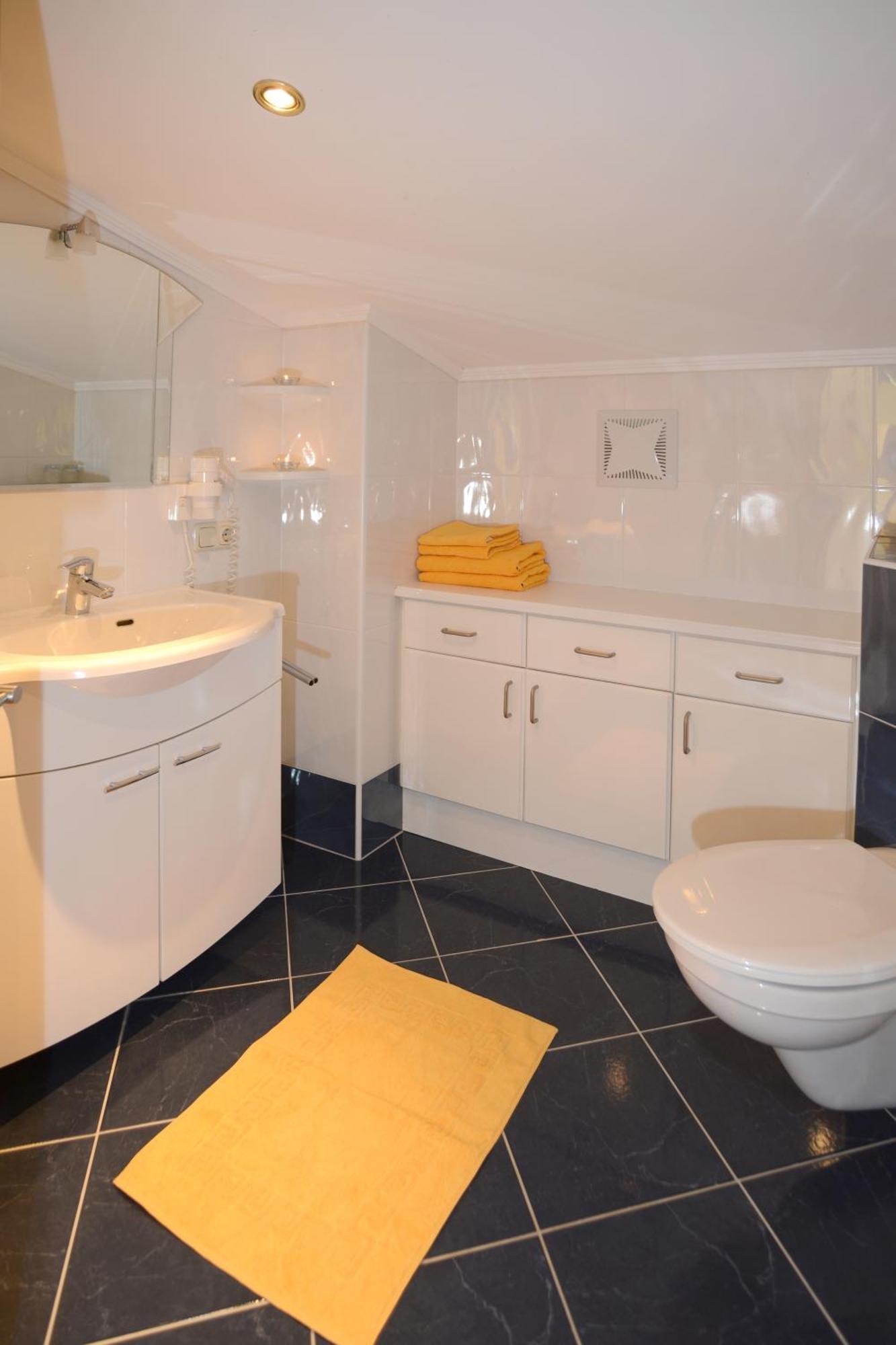 Apartments Tirolerhaus Кёссен Номер фото