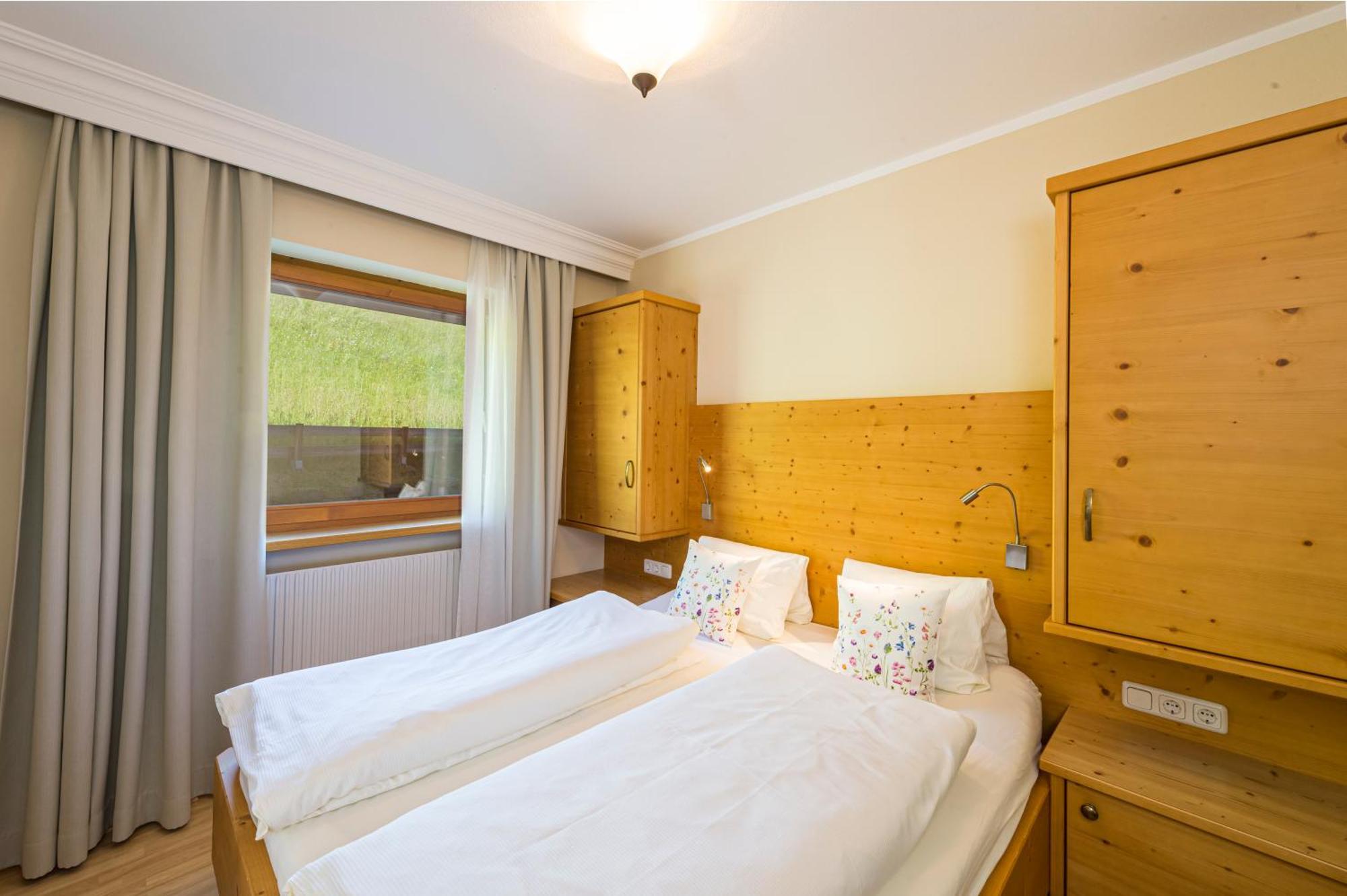 Apartments Tirolerhaus Кёссен Номер фото